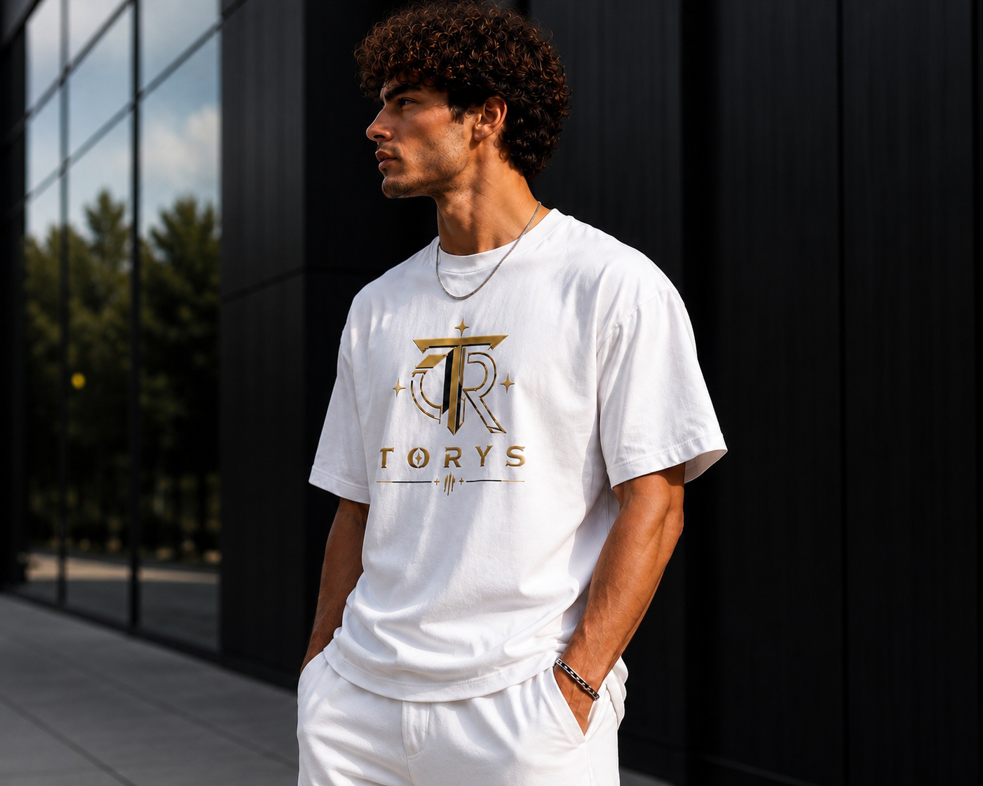 TORYS™ Signature Gold White Tee