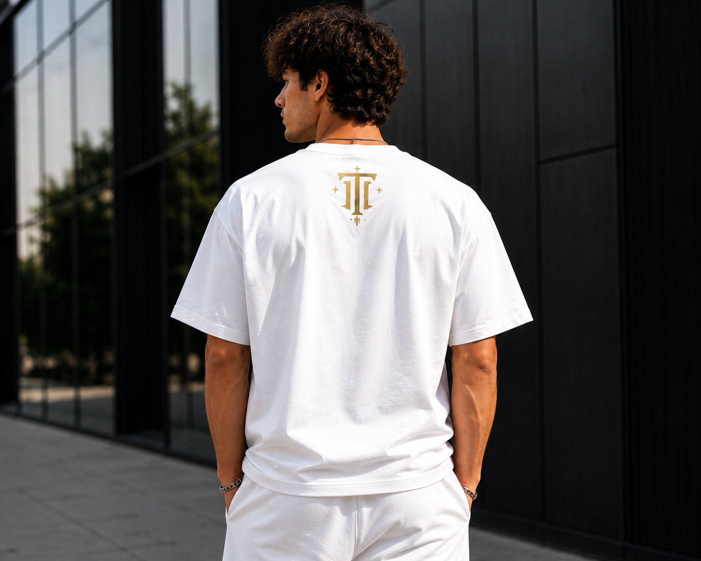 TORYS™ Signature Gold White Tee